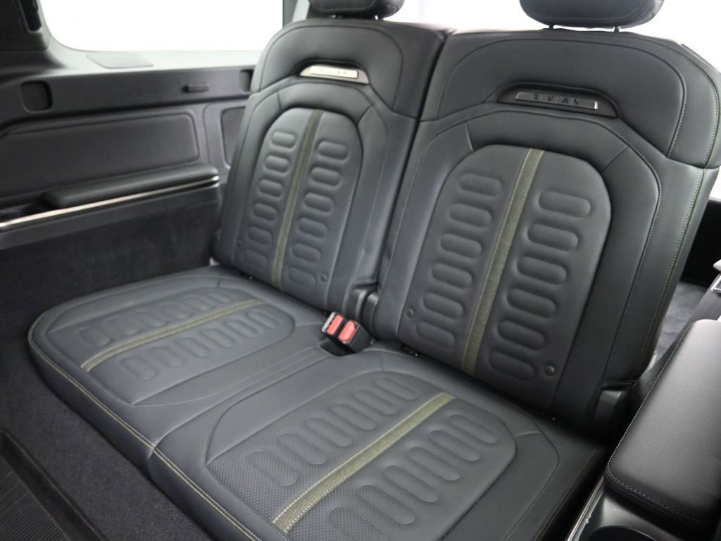 Used 2023 Rivian R1S Adventure AWD/4WD image 23