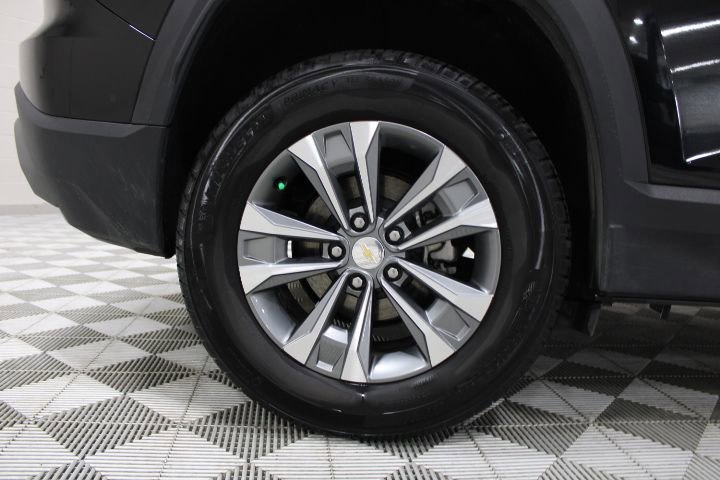 Used 2025 Chevrolet Equinox LT image 44