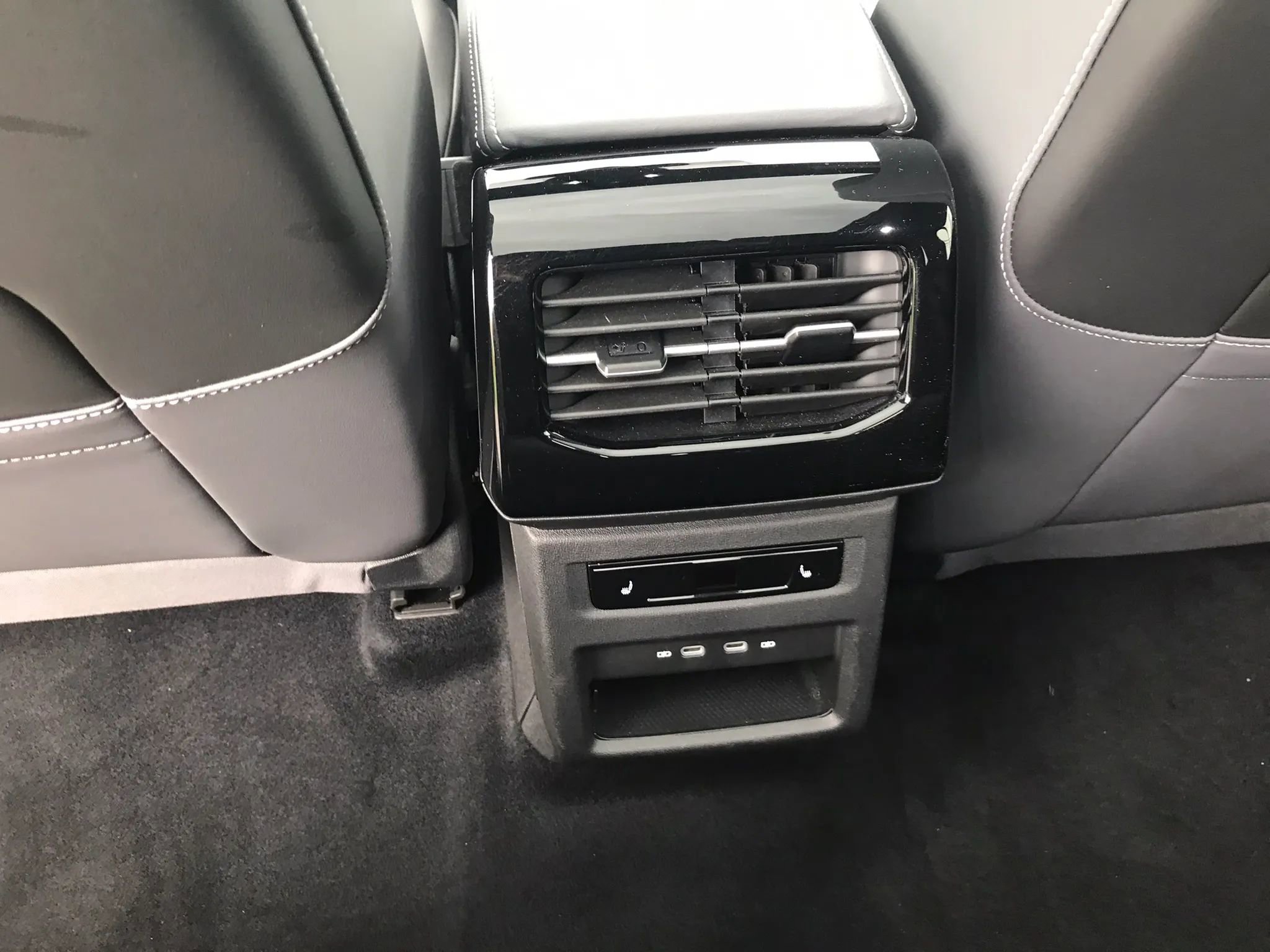 Used 2023 Volkswagen ID.4 Pro S Plus image 36