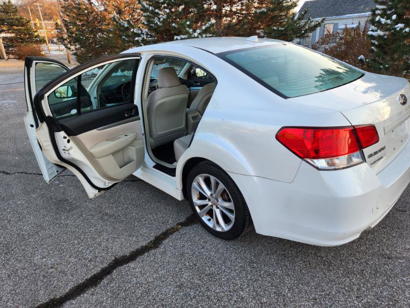 Used 2014 Subaru Legacy 2.5i Premium image 12