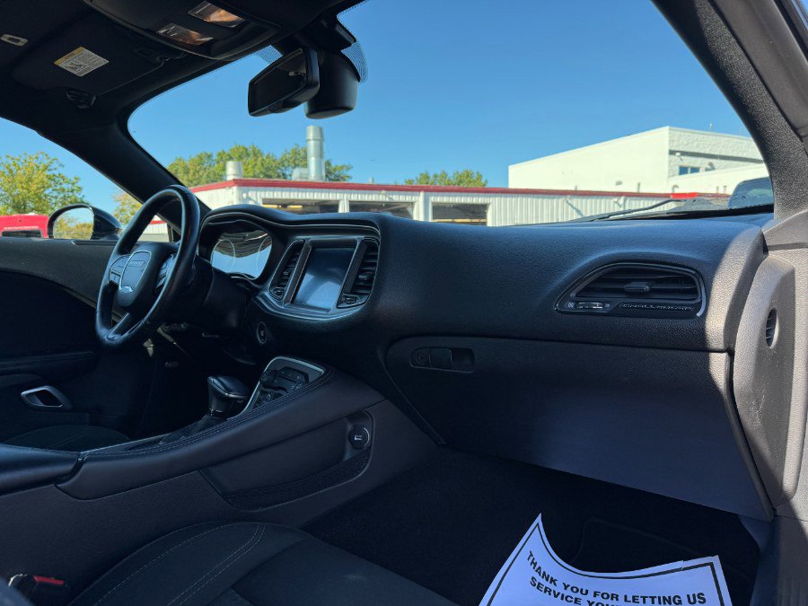 Used 2019 Dodge Challenger SXT w/ Cold Weather Group image 18