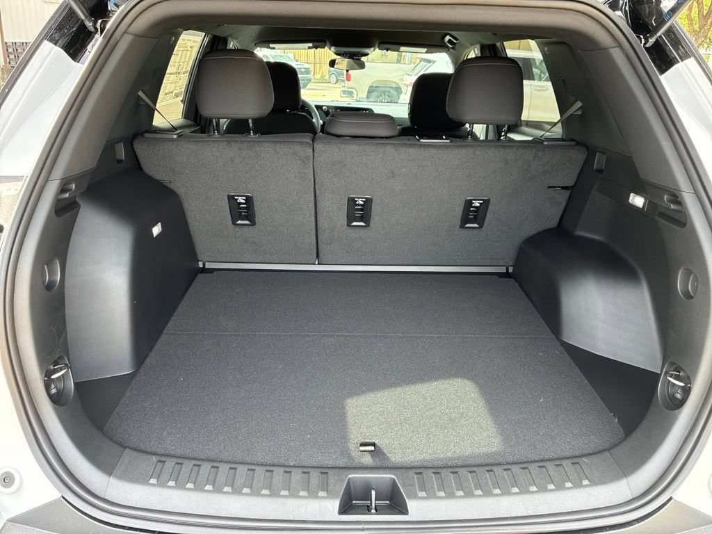 New 2027 Chevrolet Equinox LT FWD image 9