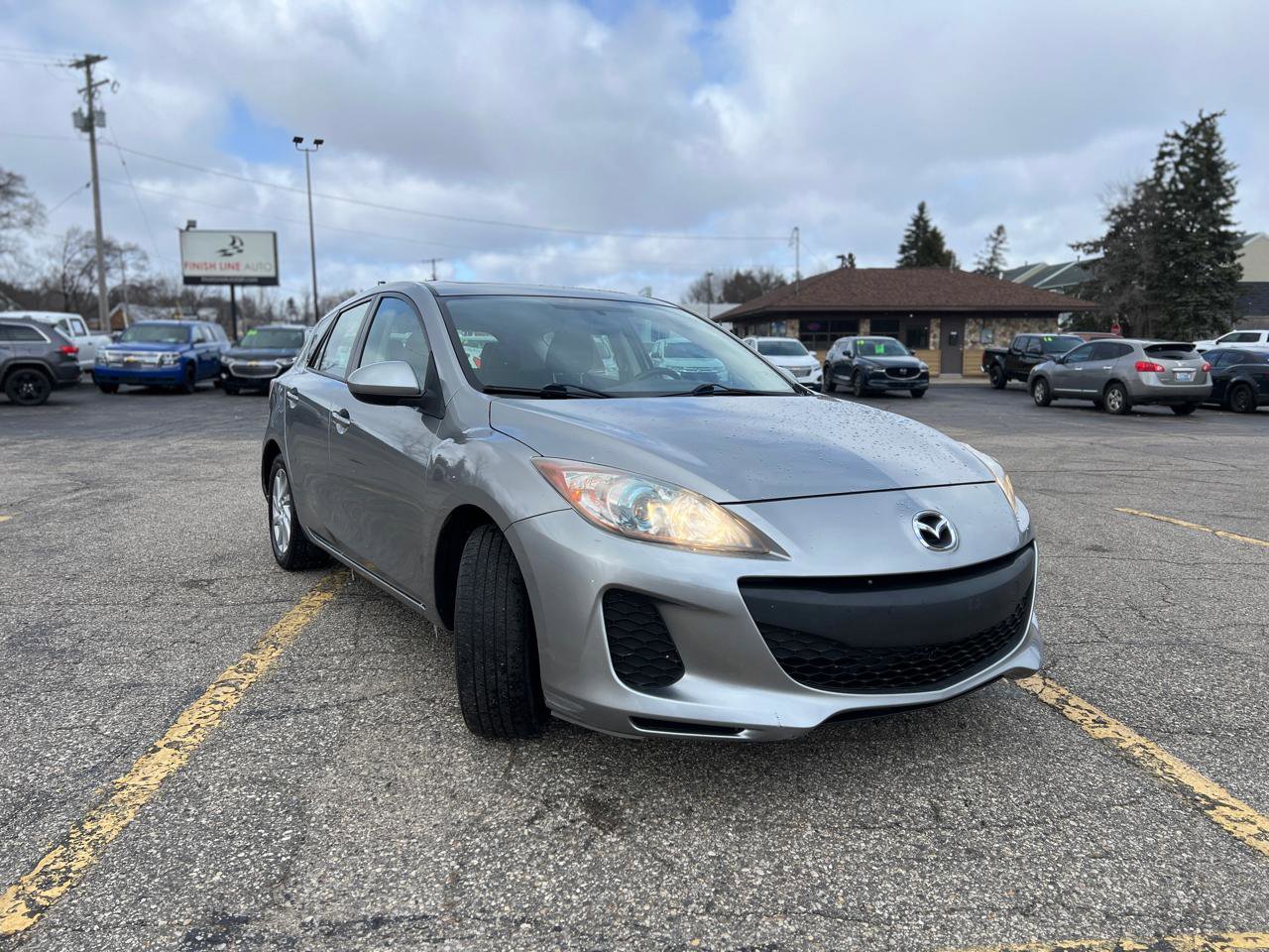 Used 2012 MAZDA MAZDA3 i Touring image 11