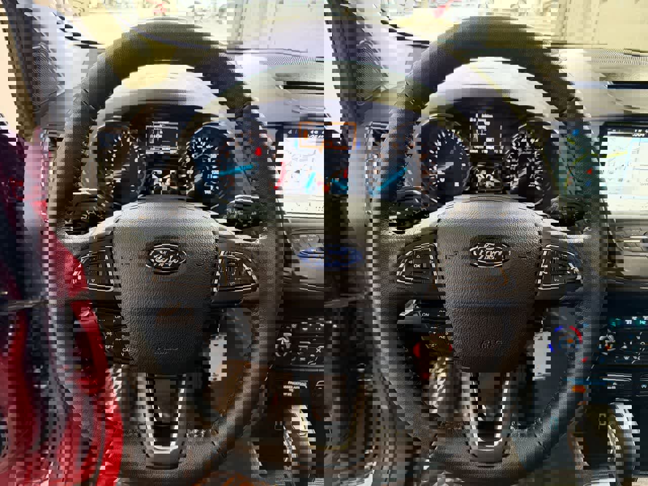 Used 2018 Ford Escape SEL image 15