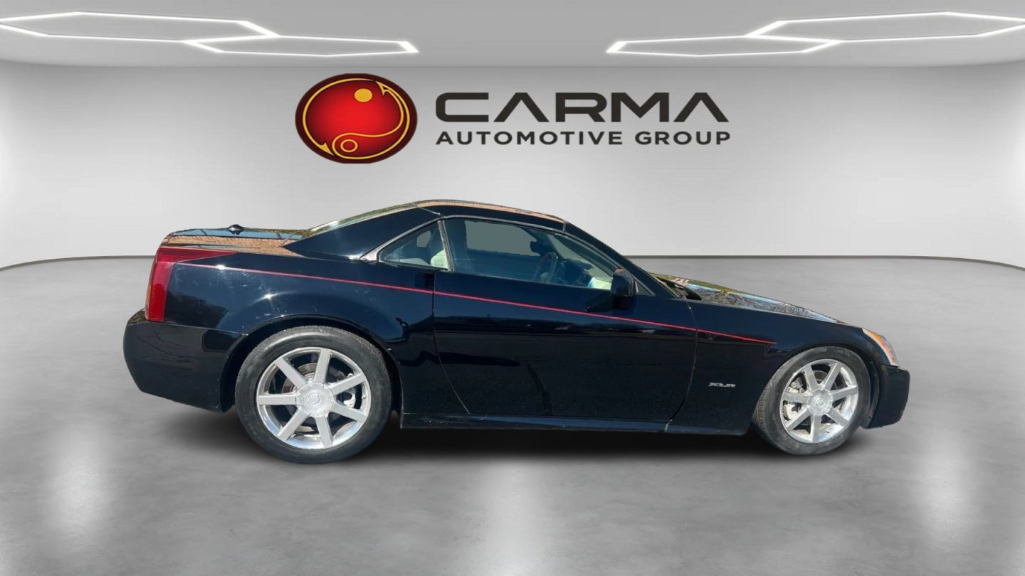 Used 2005 Cadillac XLR RWD image 6