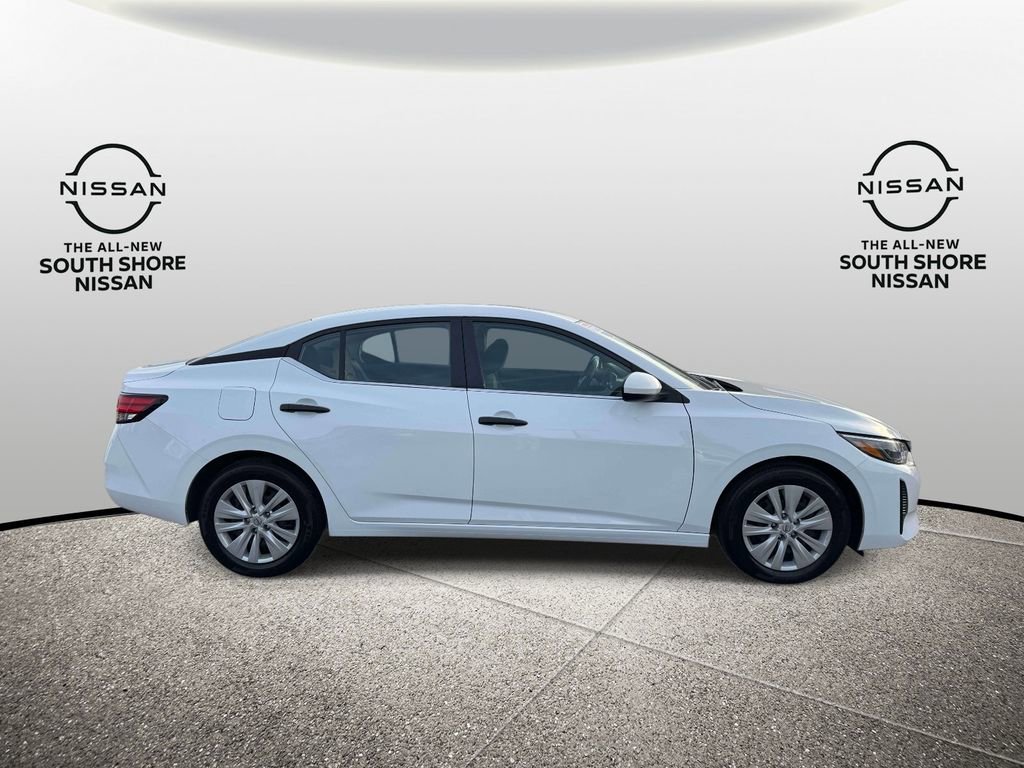 Certified 2025 Nissan Sentra S FWD image 5