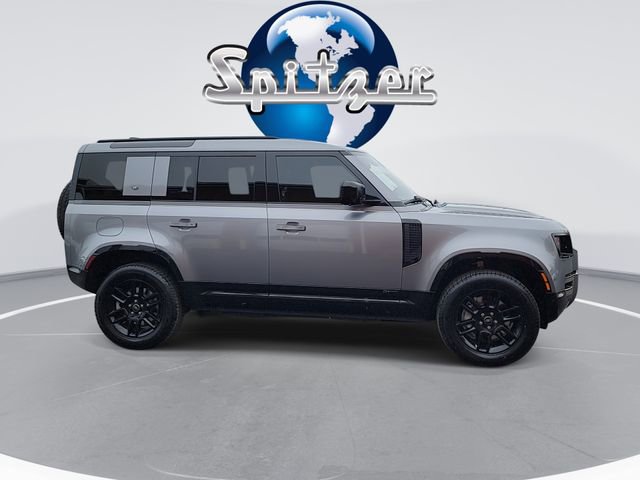 Used 2021 Land Rover Defender 110 X-Dynamic SE image 9