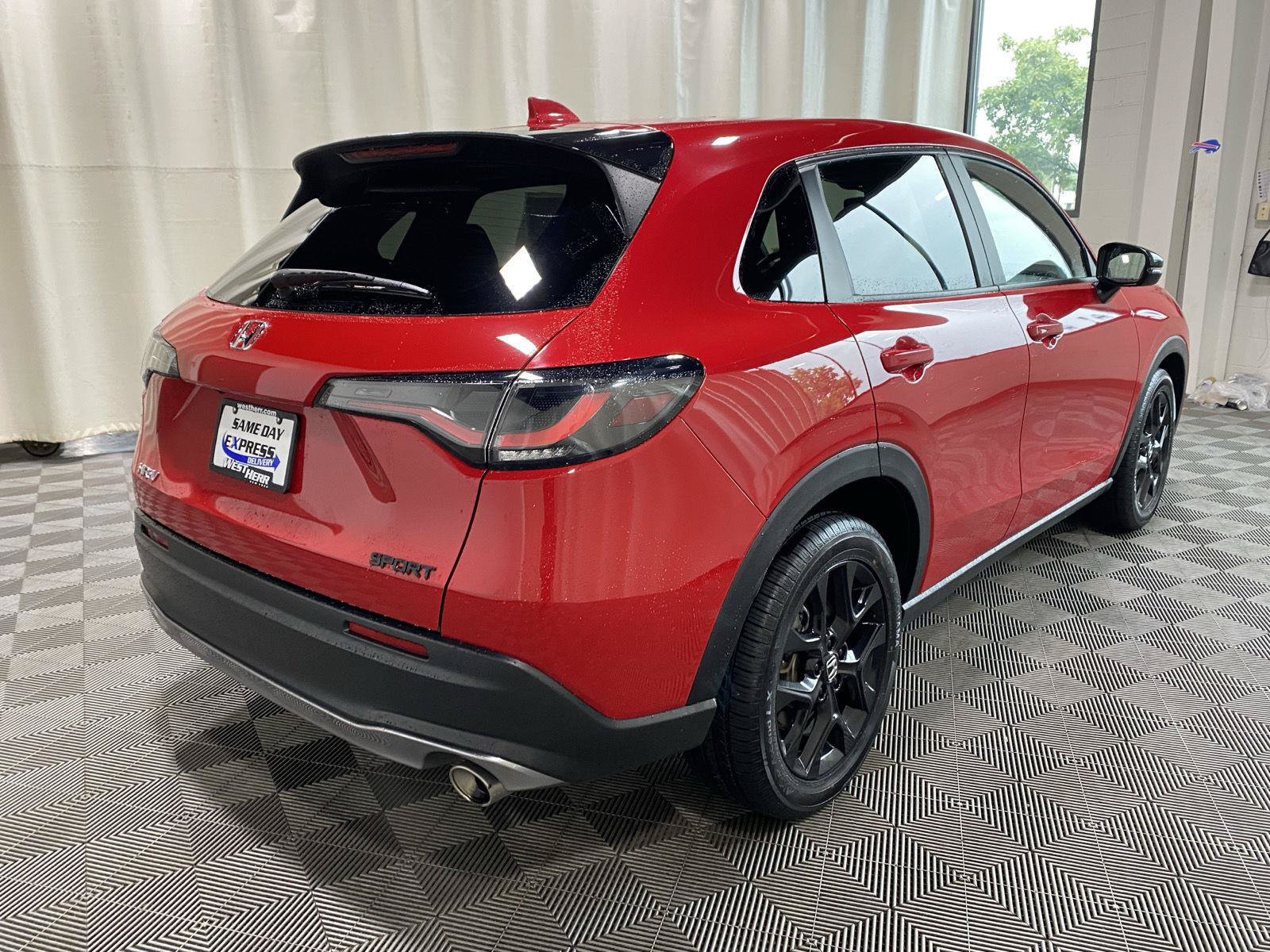 Used 2025 Honda HR-V Sport image 7