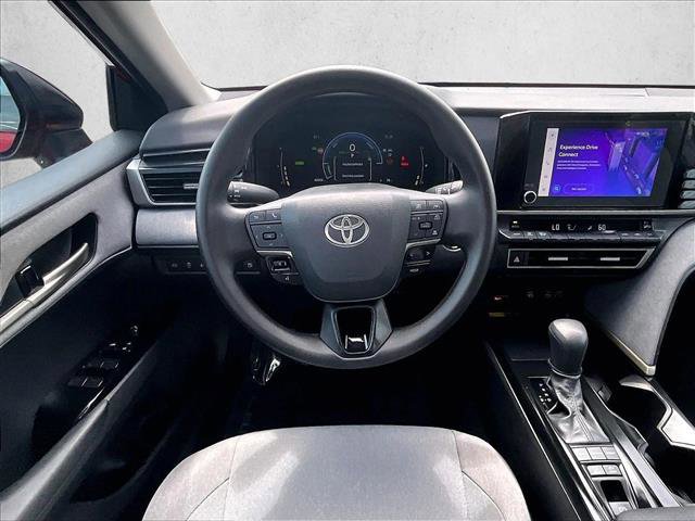 Used 2025 Toyota Camry LE FWD image 7