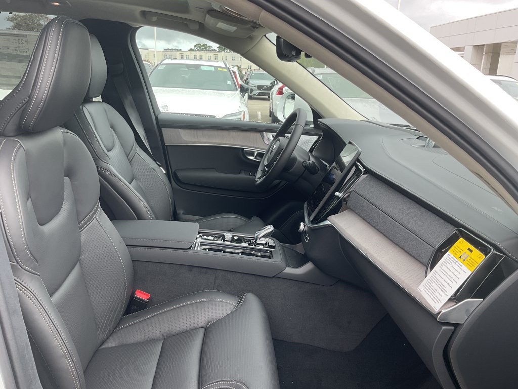 New 2027 Volvo XC90 B6 Ultra AWD/4WD image 19