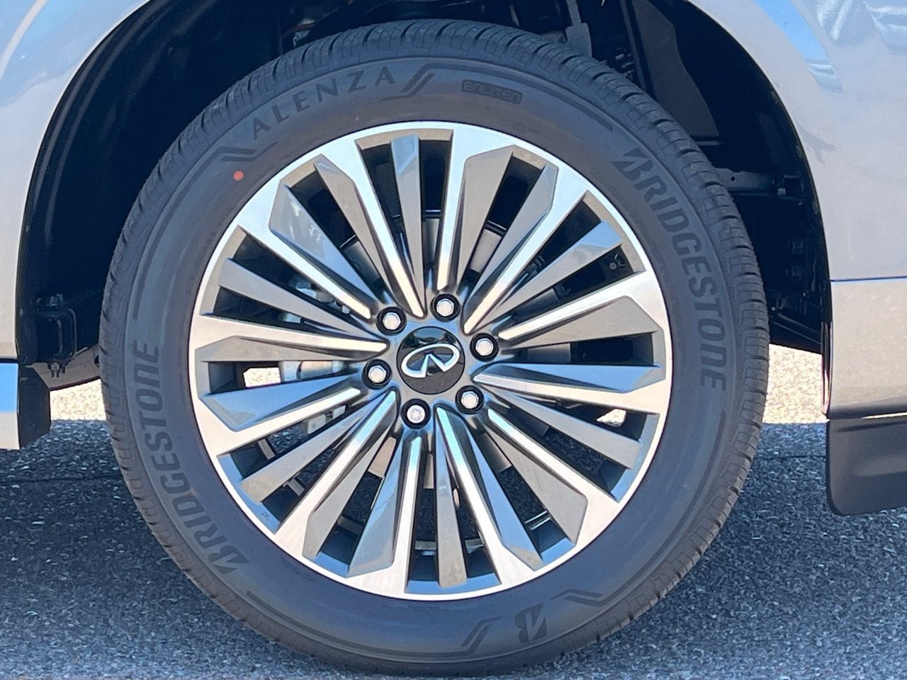 New 2027 INFINITI QX80 Luxe RWD image 8