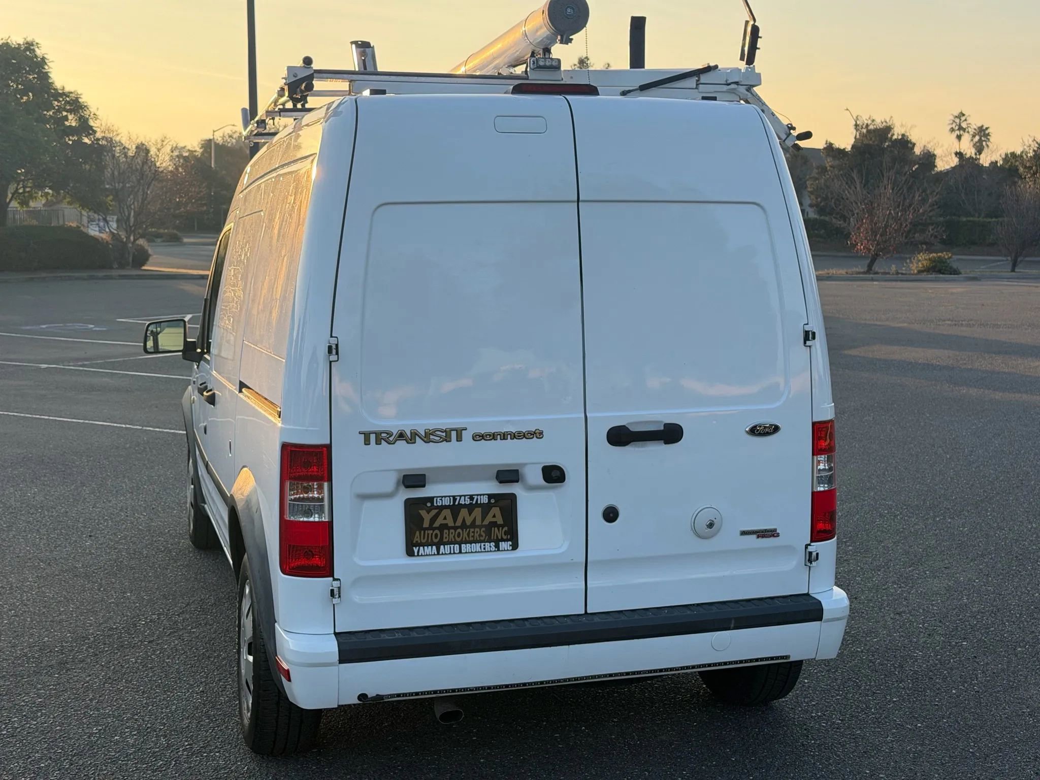 Used 2013 Ford Transit Connect XLT image 4