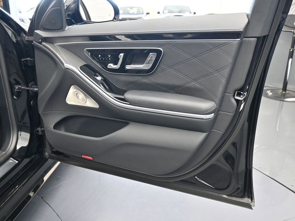 Used 2025 Mercedes-Benz S 63 AMG S image 83