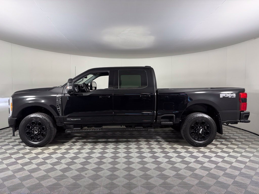 Used 2025 Ford F350 Lariat w/ Black Appearance Package AWD/4WD image 10