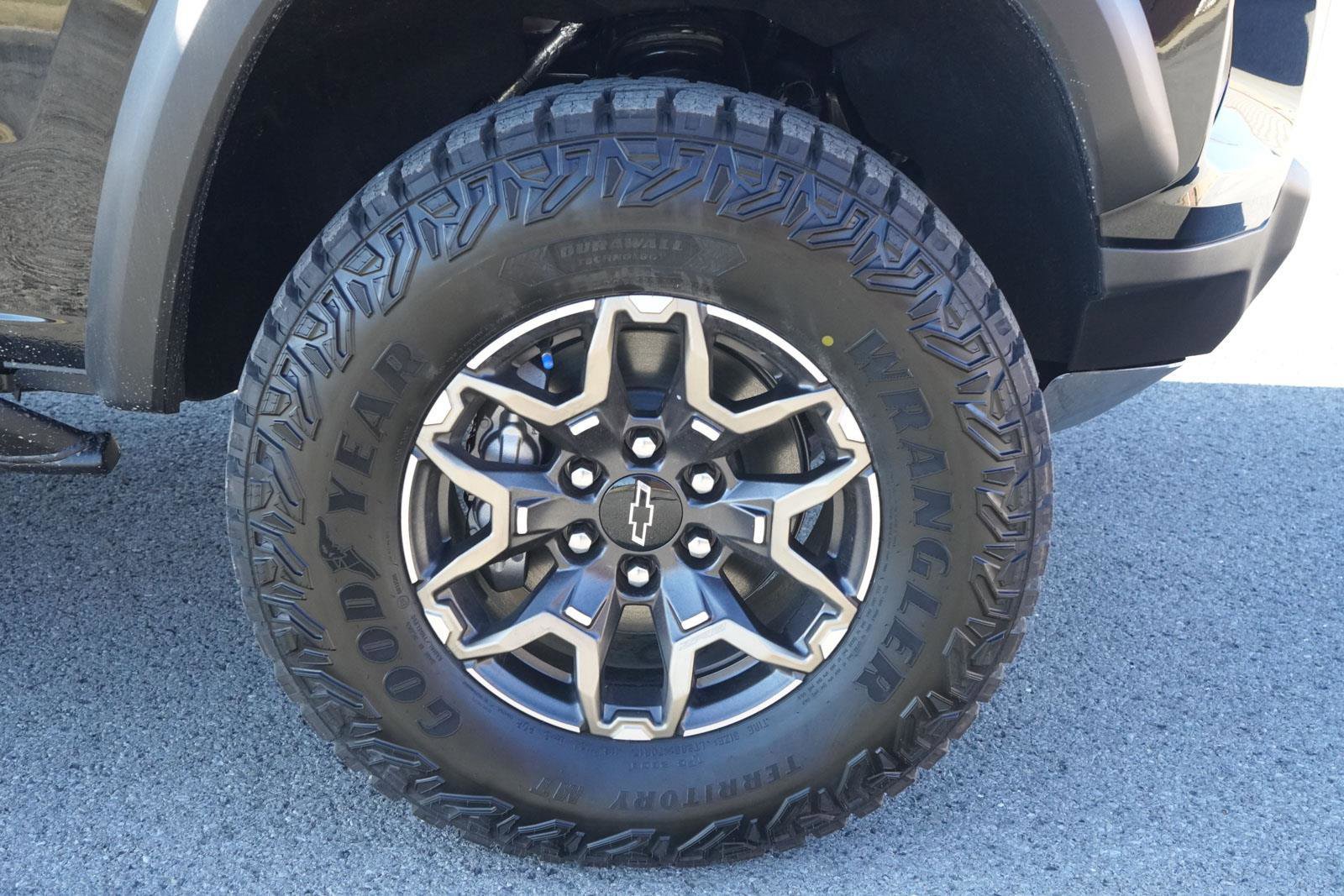 New 2026 Chevrolet Colorado ZR2 w/ Technology Package image 13