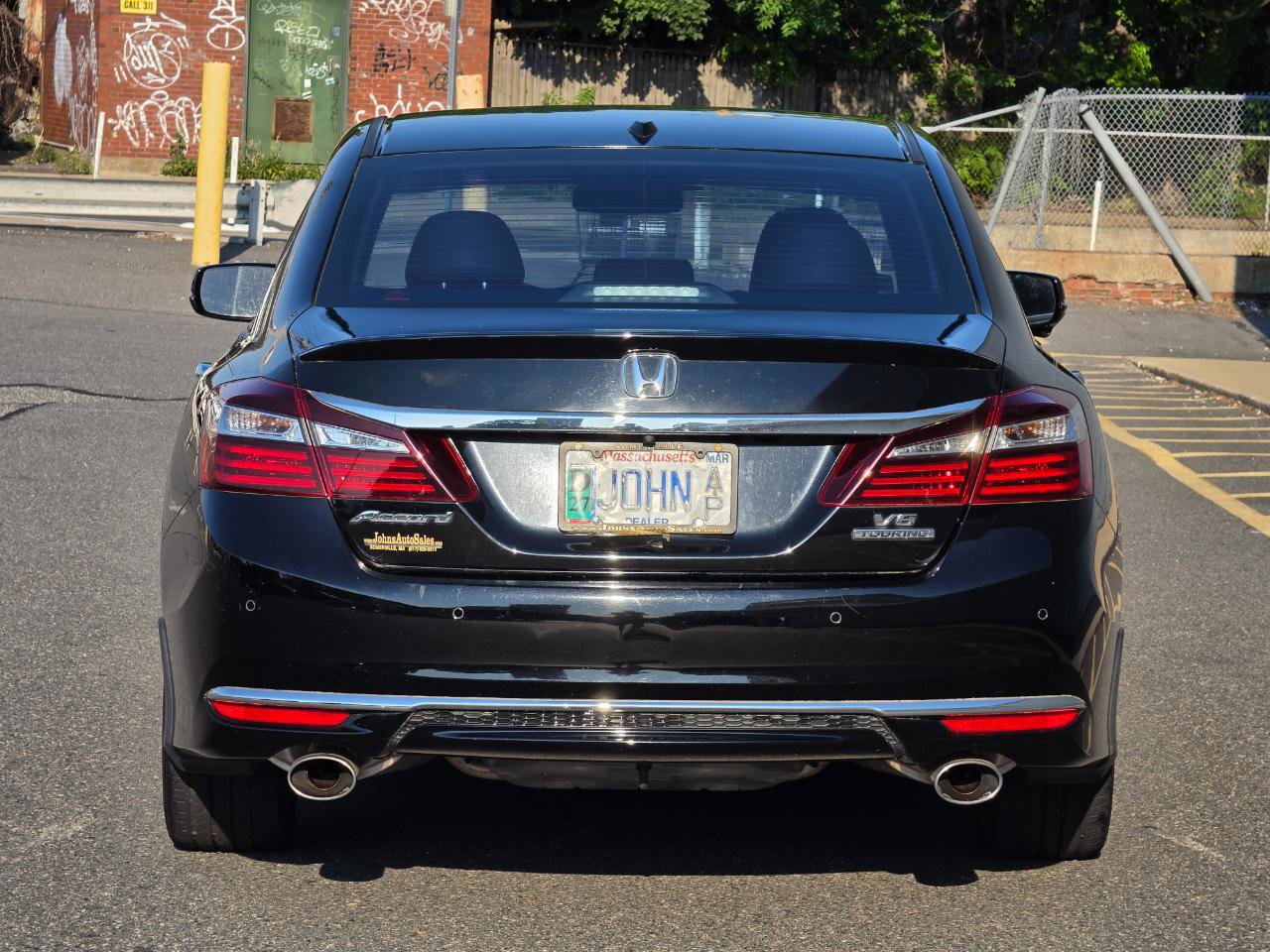 Used 2017 Honda Accord Touring image 6