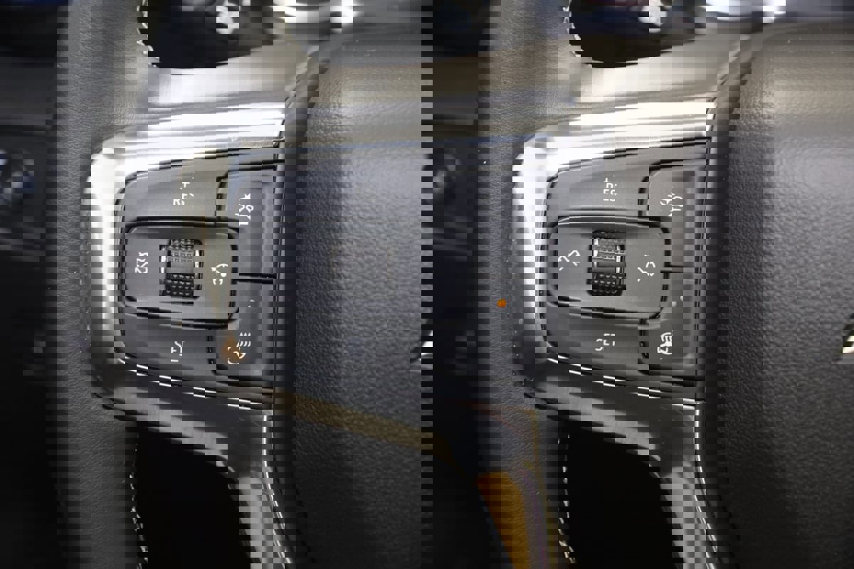 Used 2023 Chevrolet Blazer RS image 40