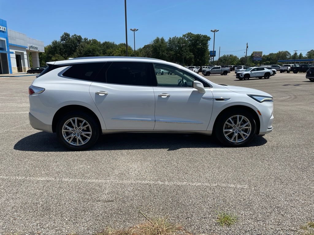Used 2023 Buick Enclave Premium w/ Experience Buick Package AWD/4WD image 7