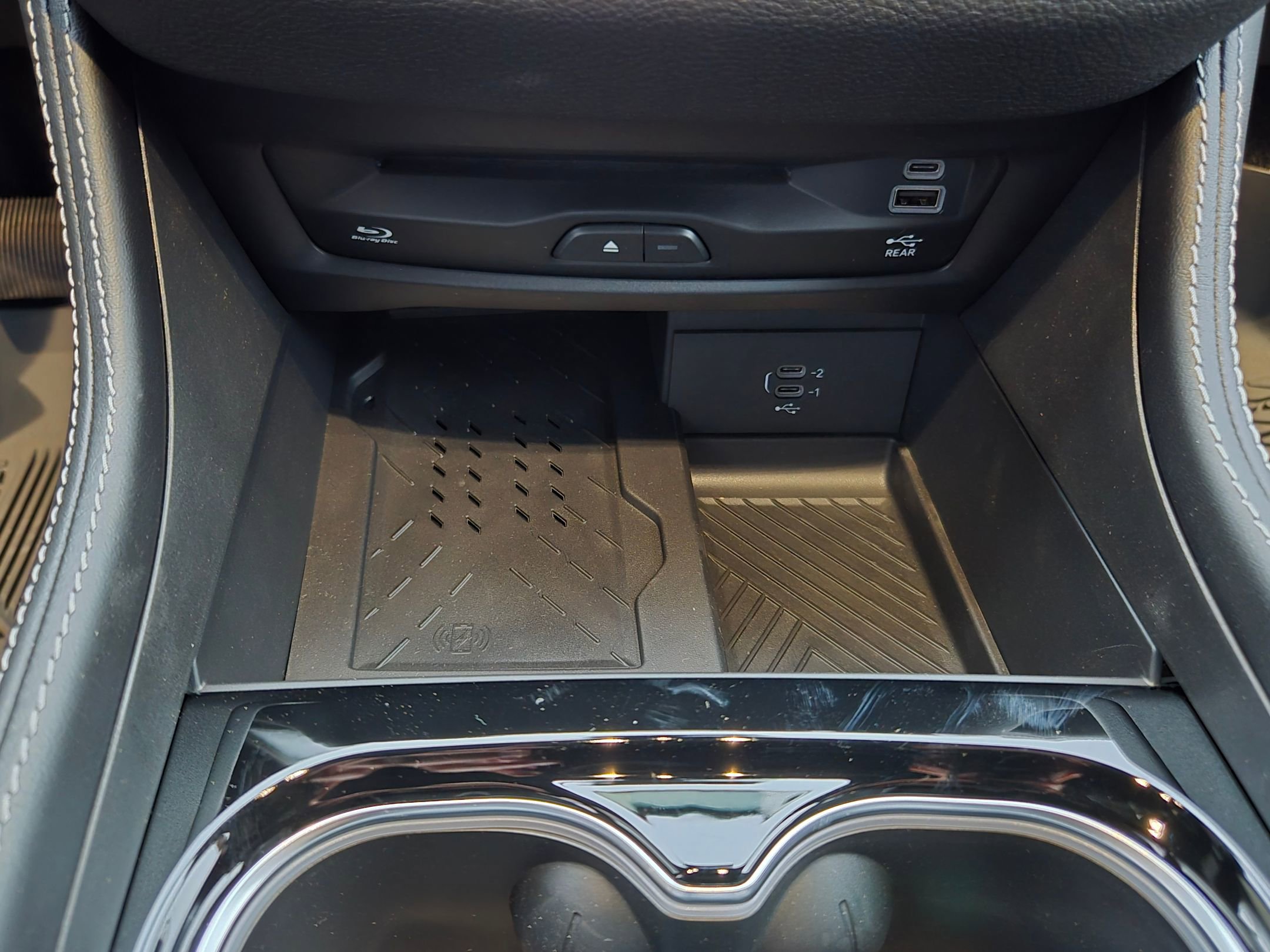 New 2026 Chrysler Pacifica Limited image 11