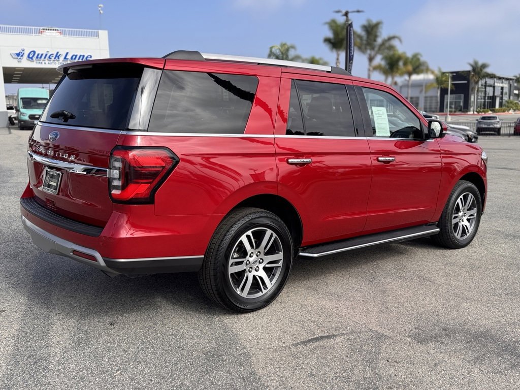 Used 2022 Ford Expedition Limited image 12