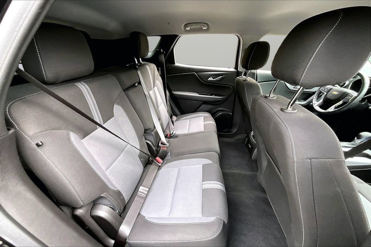 Used 2023 Chevrolet Blazer LT w/ Midnight/Sport Edition FWD image 23