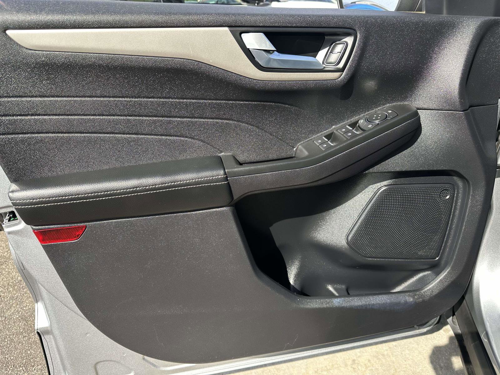 Certified 2022 Ford Escape SEL image 16