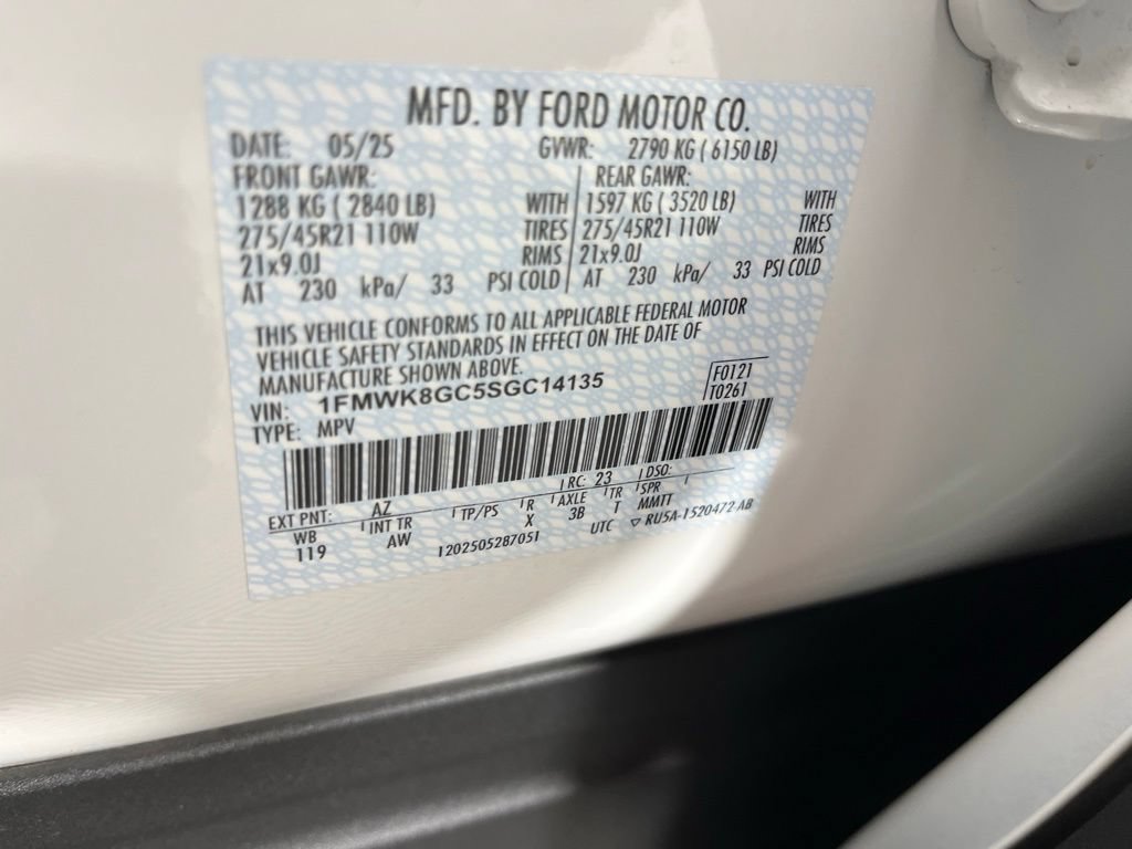 Used 2025 Ford Explorer ST AWD/4WD image 35