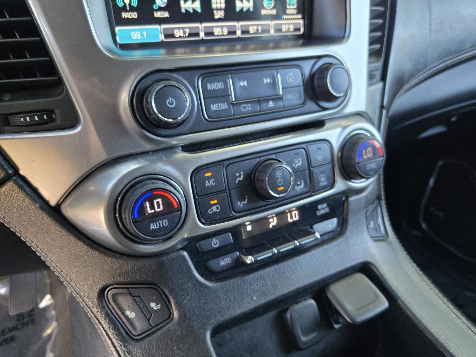 Used 2020 Chevrolet Tahoe LT image 24