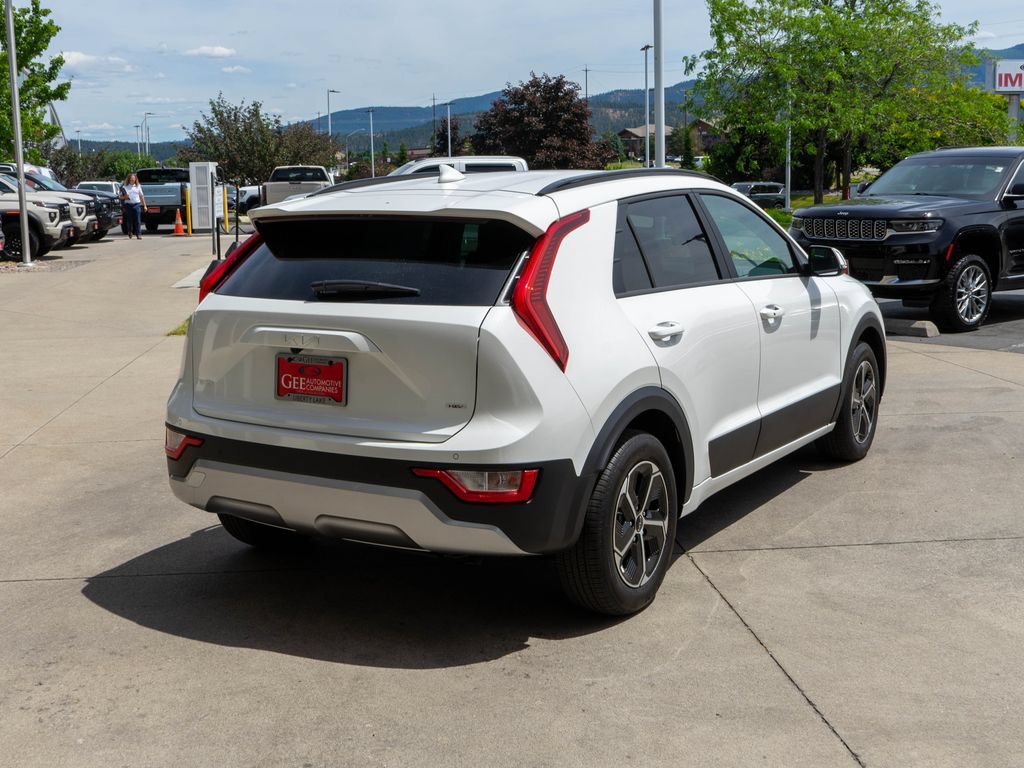 New 2026 Kia Niro EX FWD image 7