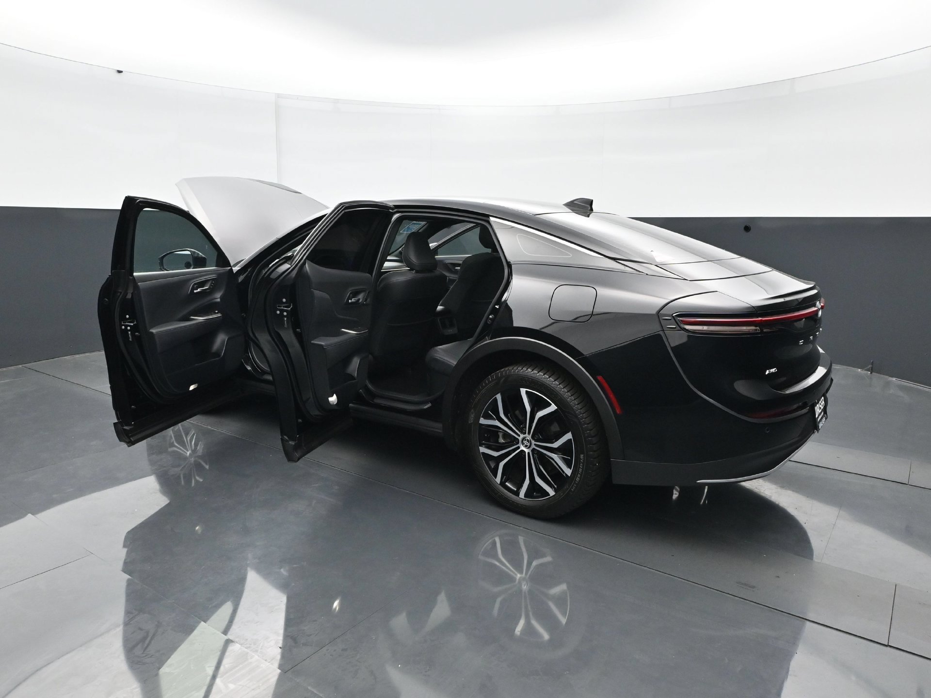 Used 2023 Toyota Crown AWD/4WD image 29