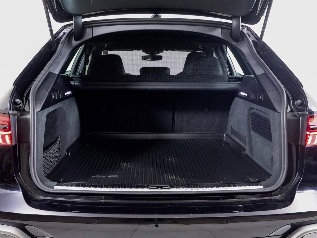 Used 2024 Audi RS 6 performance w/ Executive Package image 14