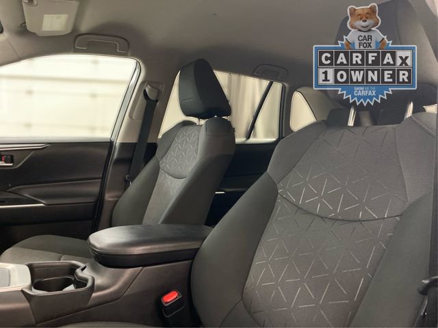 Used 2021 Toyota RAV4 XLE image 9