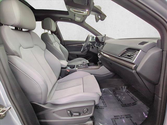 Used 2025 Audi SQ5 Premium Plus AWD/4WD image 25
