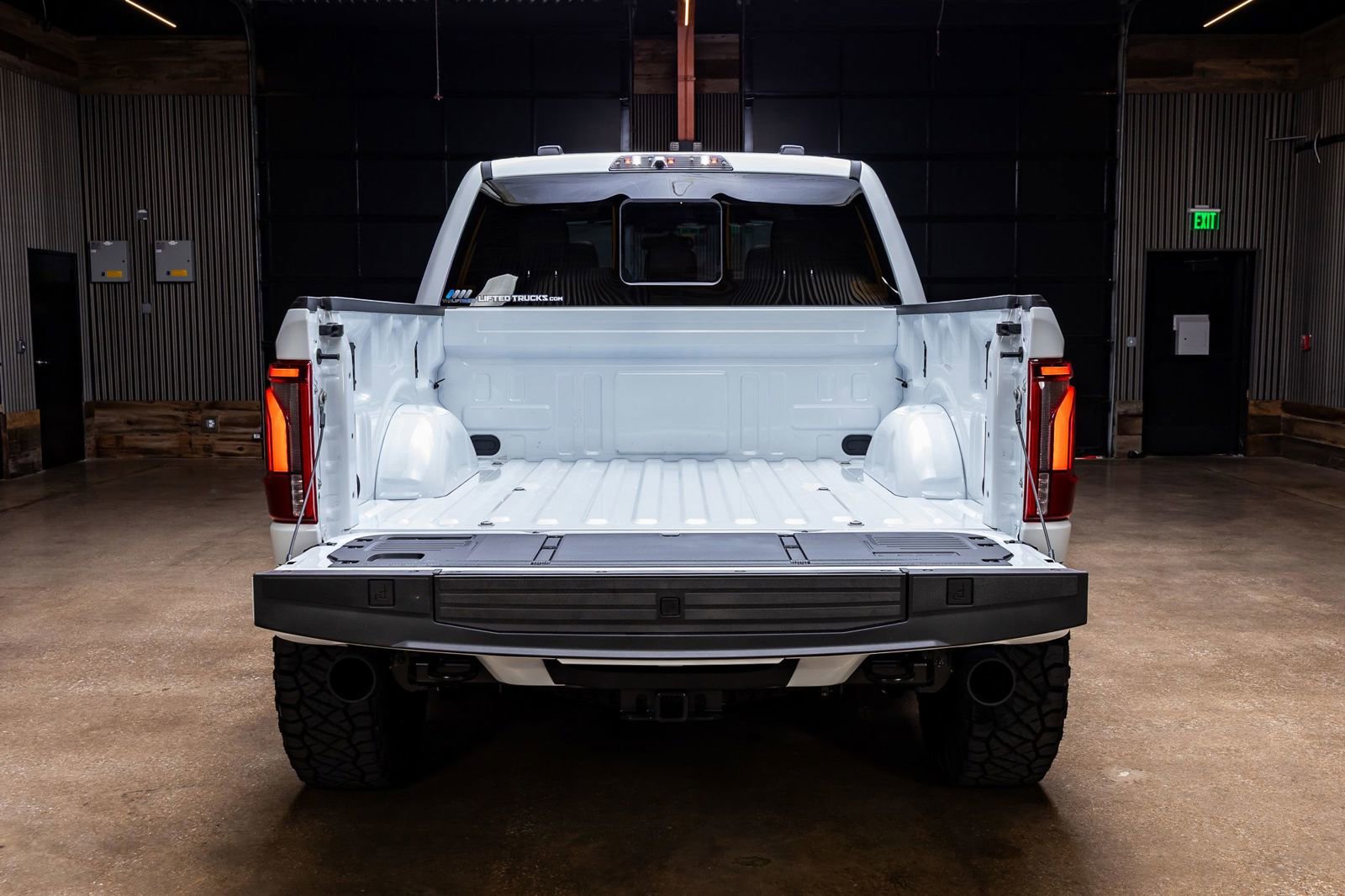 Used 2026 Ford F150 Raptor AWD/4WD image 9