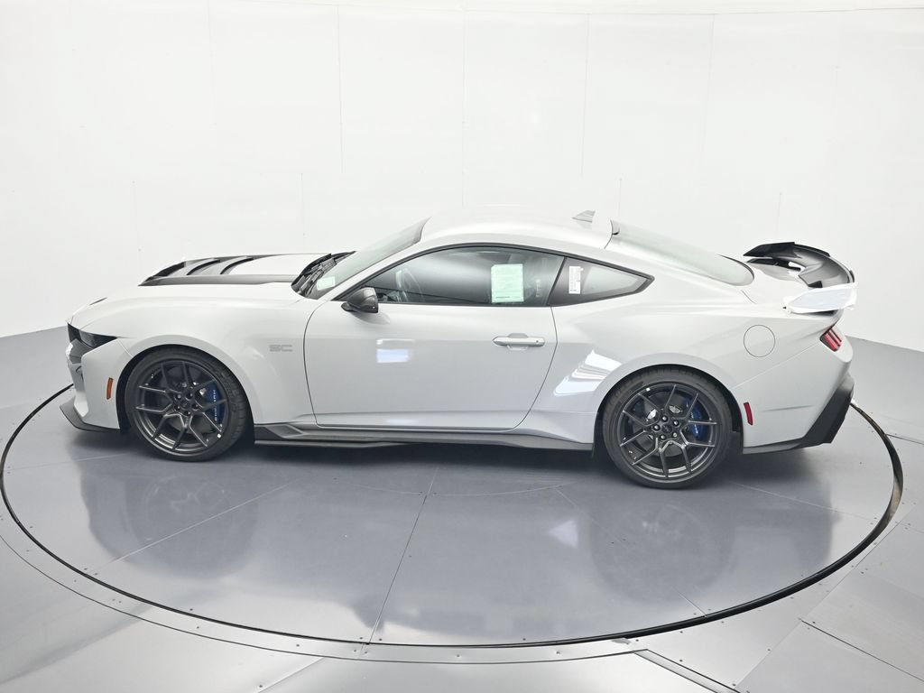 New 2026 Ford Mustang Dark Horse SC w/ Carbon Fiber Exterior Package RWD image 35