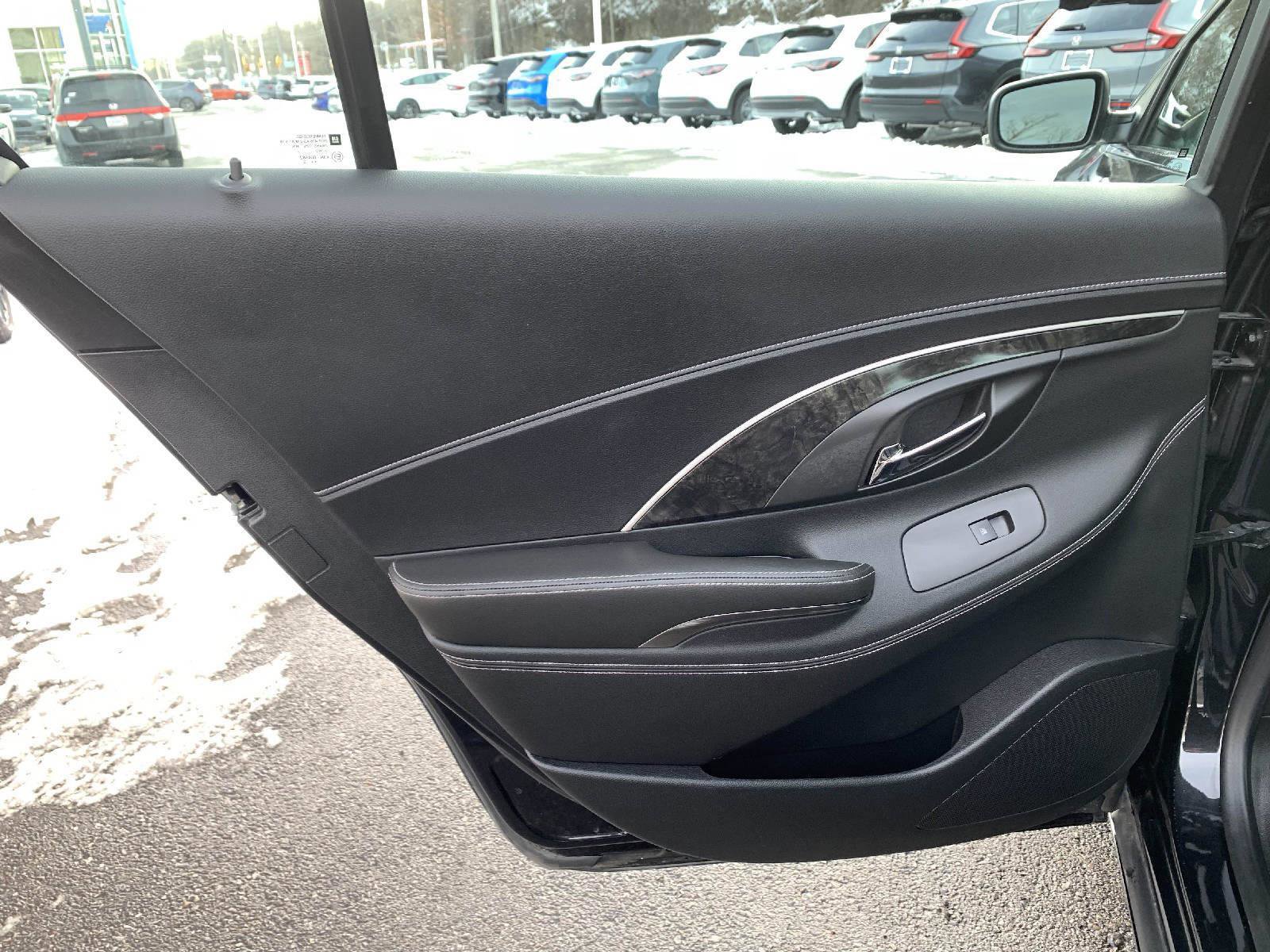 Used 2014 Buick LaCrosse Leather image 37