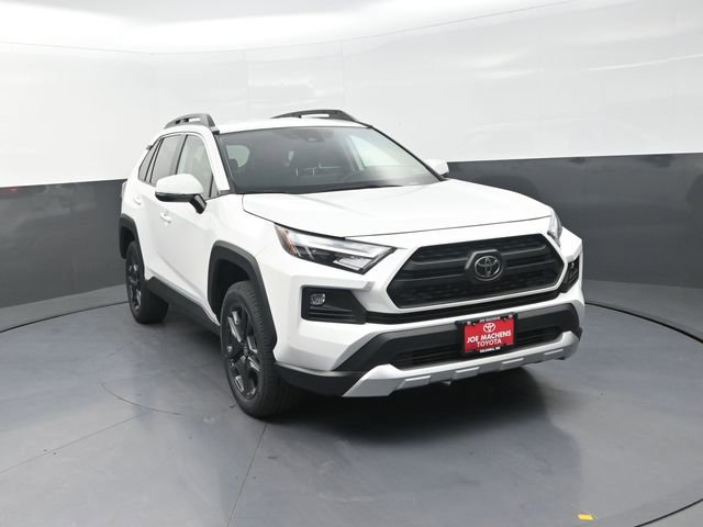 Used 2024 Toyota RAV4 Adventure image 19