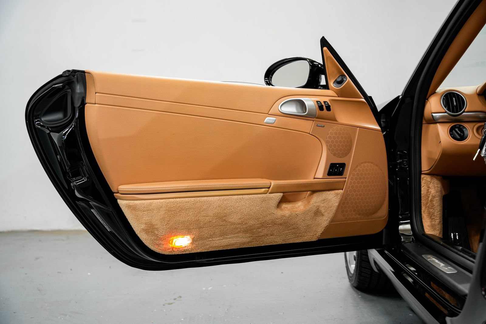 Used 2007 Porsche Cayman S RWD image 21
