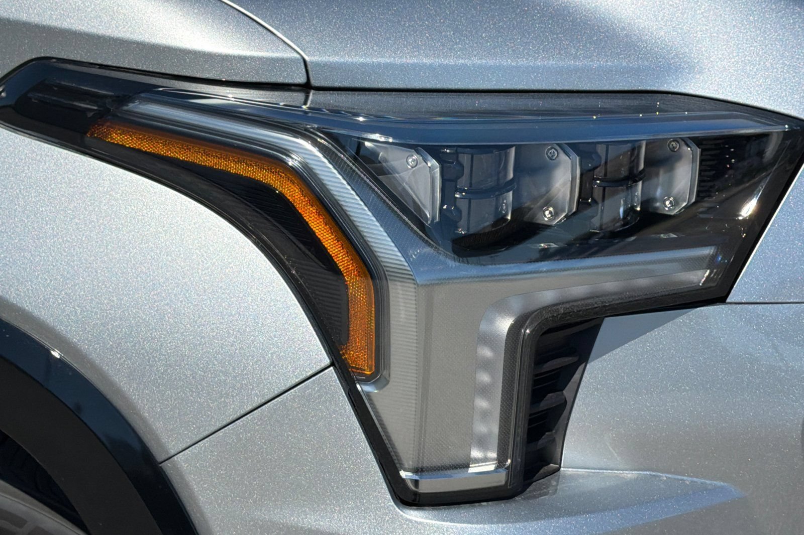 New 2026 Toyota Sequoia Platinum w/ Tow Technology Package AWD/4WD image 31