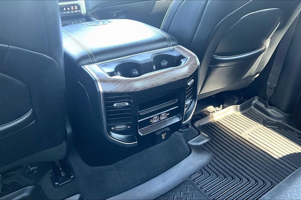 Used 2019 RAM 1500 Laramie AWD/4WD image 25