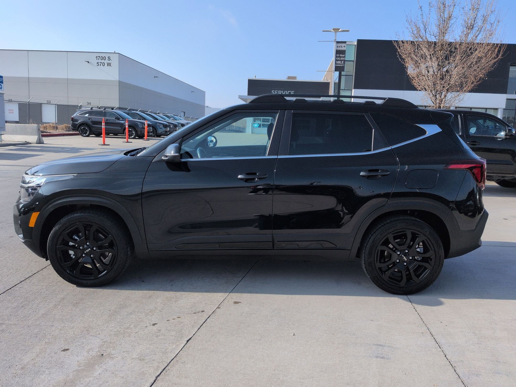 Certified 2024 Kia Seltos X-Line image 2