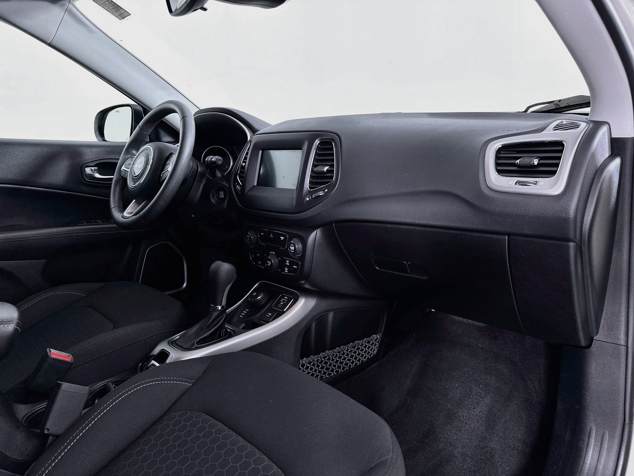 Used 2019 Jeep Compass Sport AWD/4WD image 29
