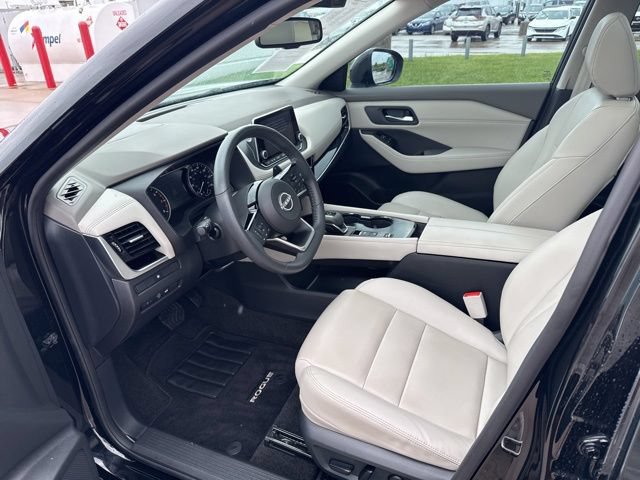 Used 2023 Nissan Rogue SL FWD image 16