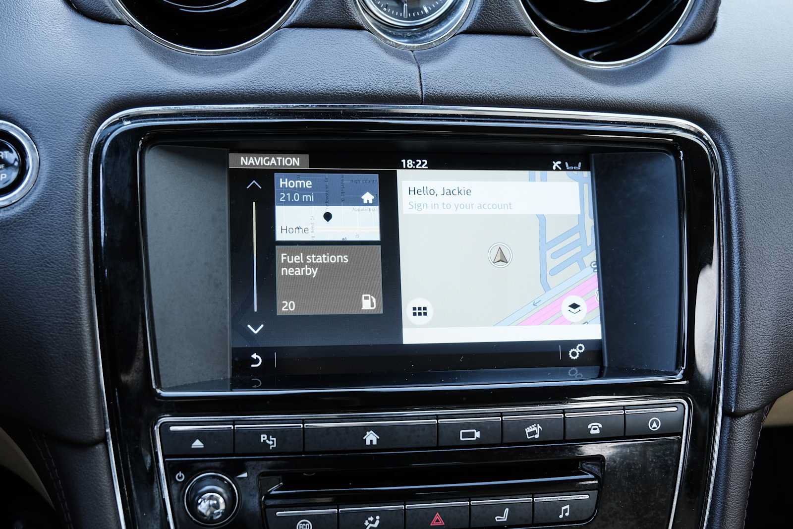 Used 2017 Jaguar XJ R-Sport RWD image 44