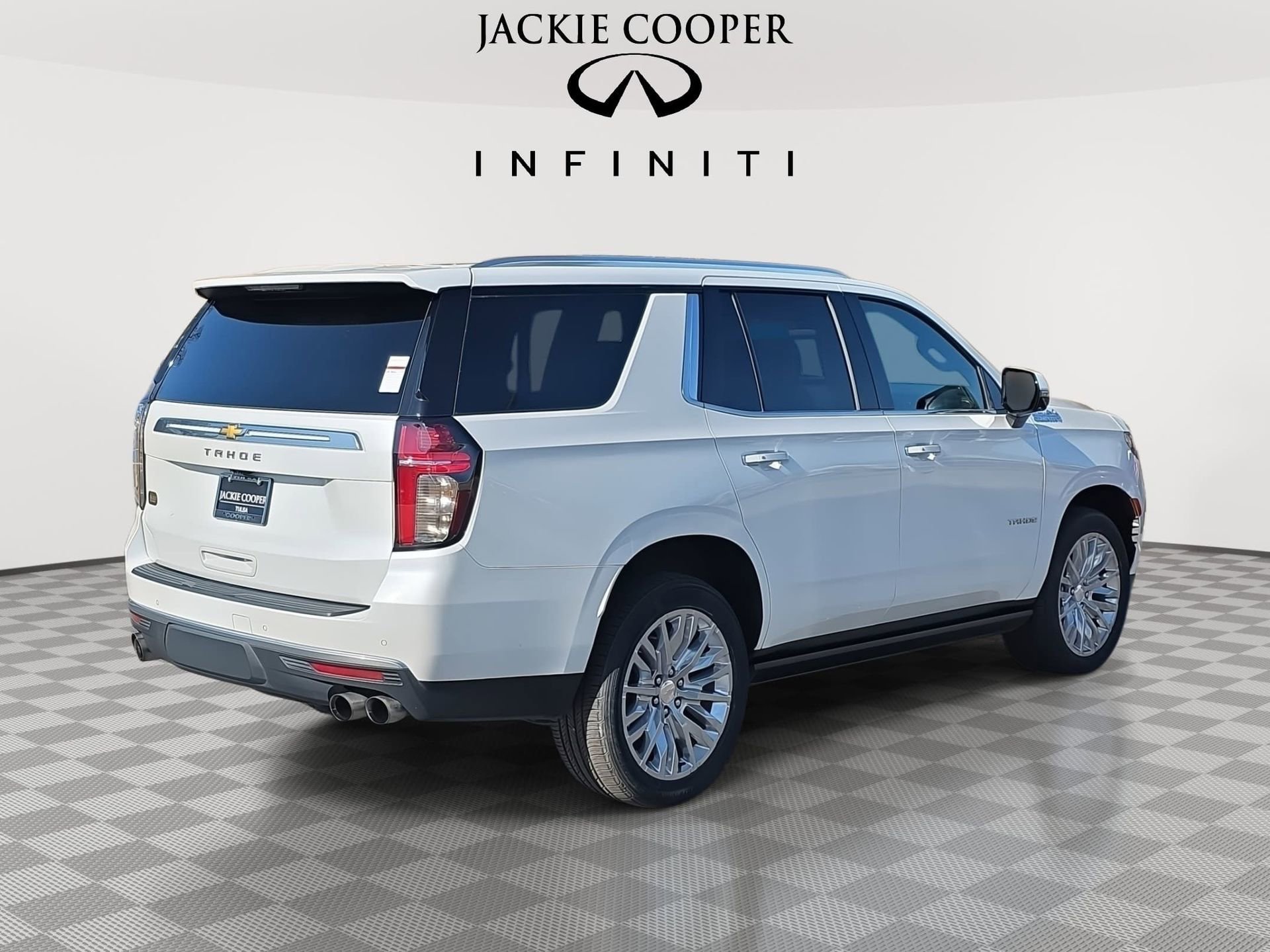 Used 2024 Chevrolet Tahoe High Country image 5