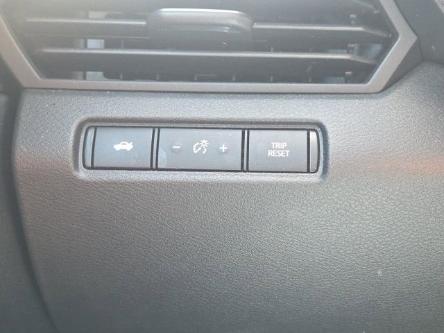 Used 2025 Nissan Altima 2.5 SV FWD image 23