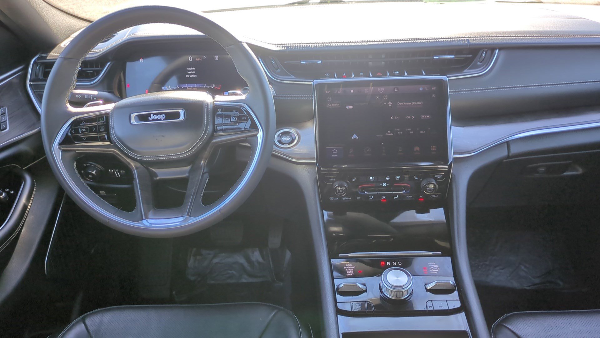 Used 2023 Jeep Grand Cherokee L Overland image 29