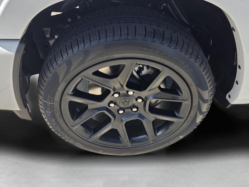 New 2027 RAM 1500 Laramie w/ Night Edition AWD/4WD image 9