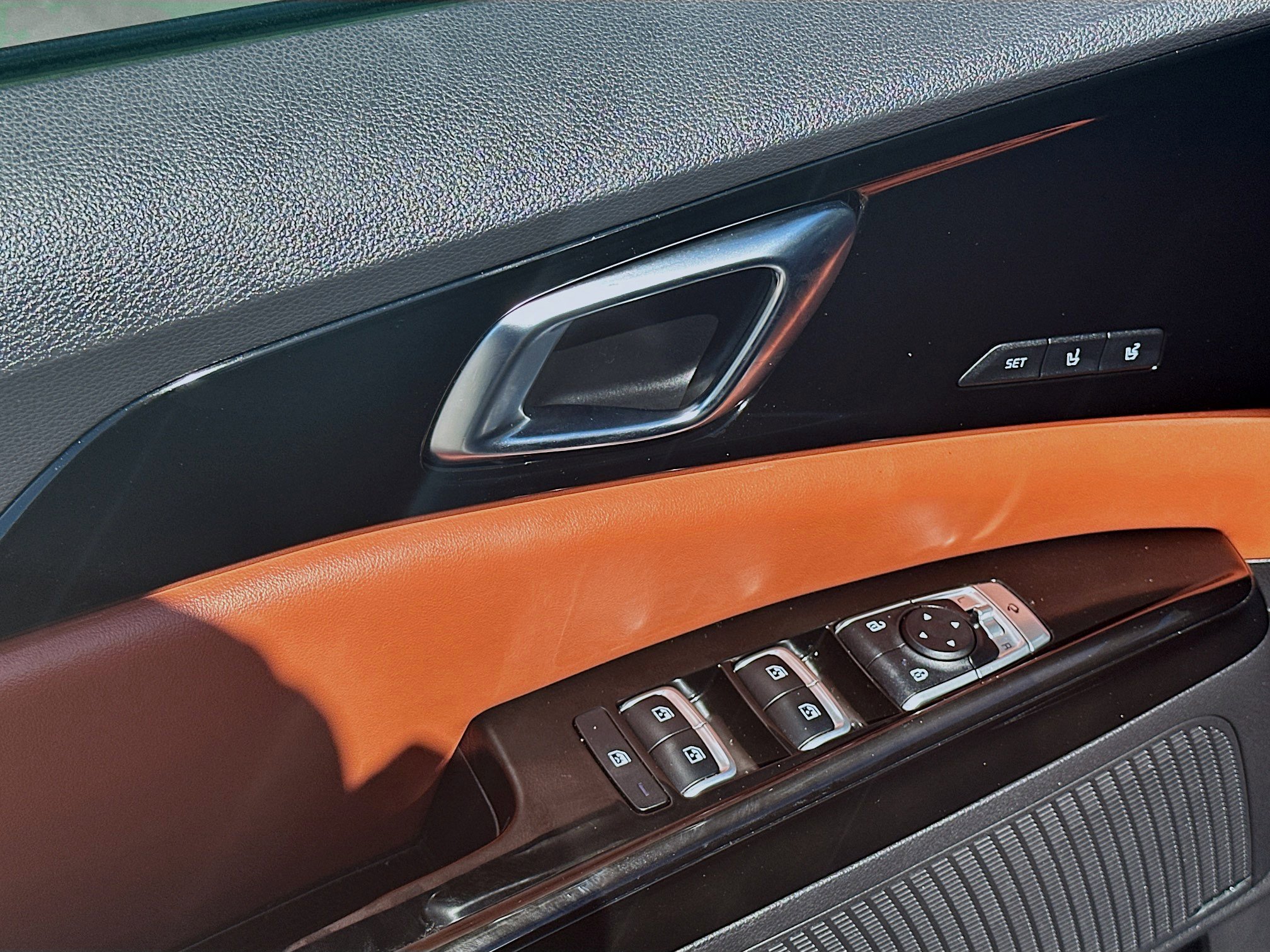 Used 2024 Kia Carnival SX Prestige image 18