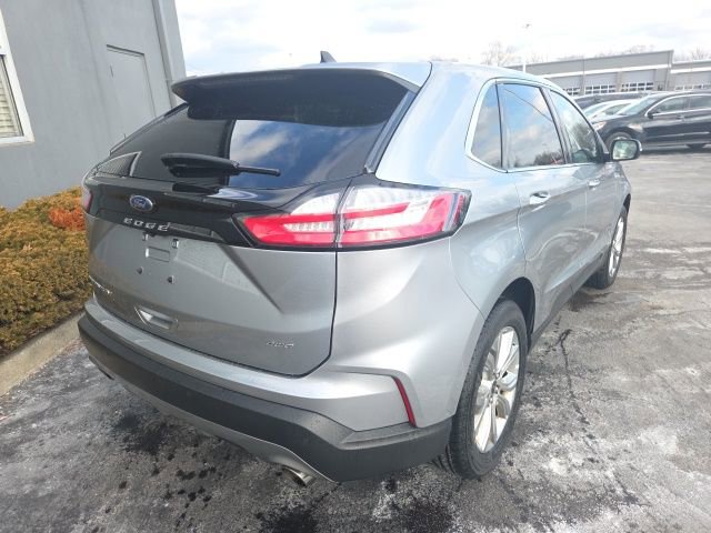 Used 2024 Ford Edge Titanium video 3